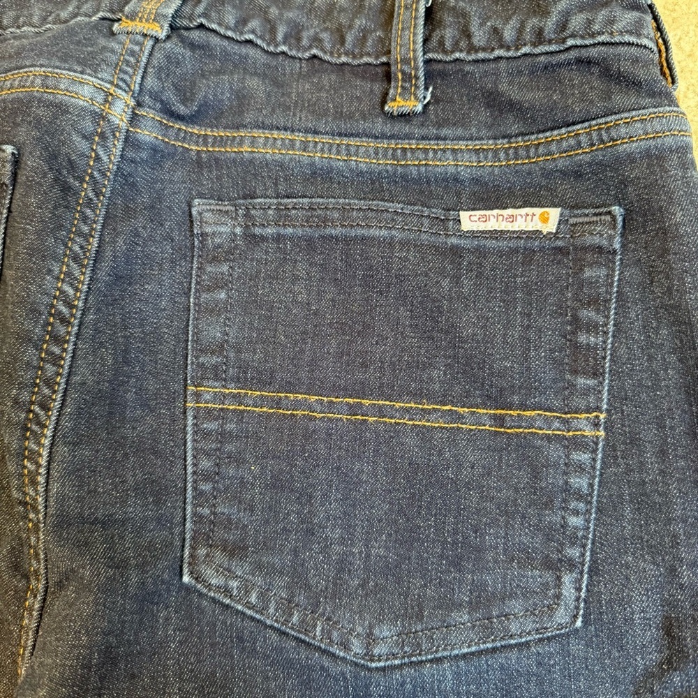 Carhartt Women’s Original Fit Flannel Lined Jeans Size 8 Straight Leg Dark Wash - Picture 6 of 11